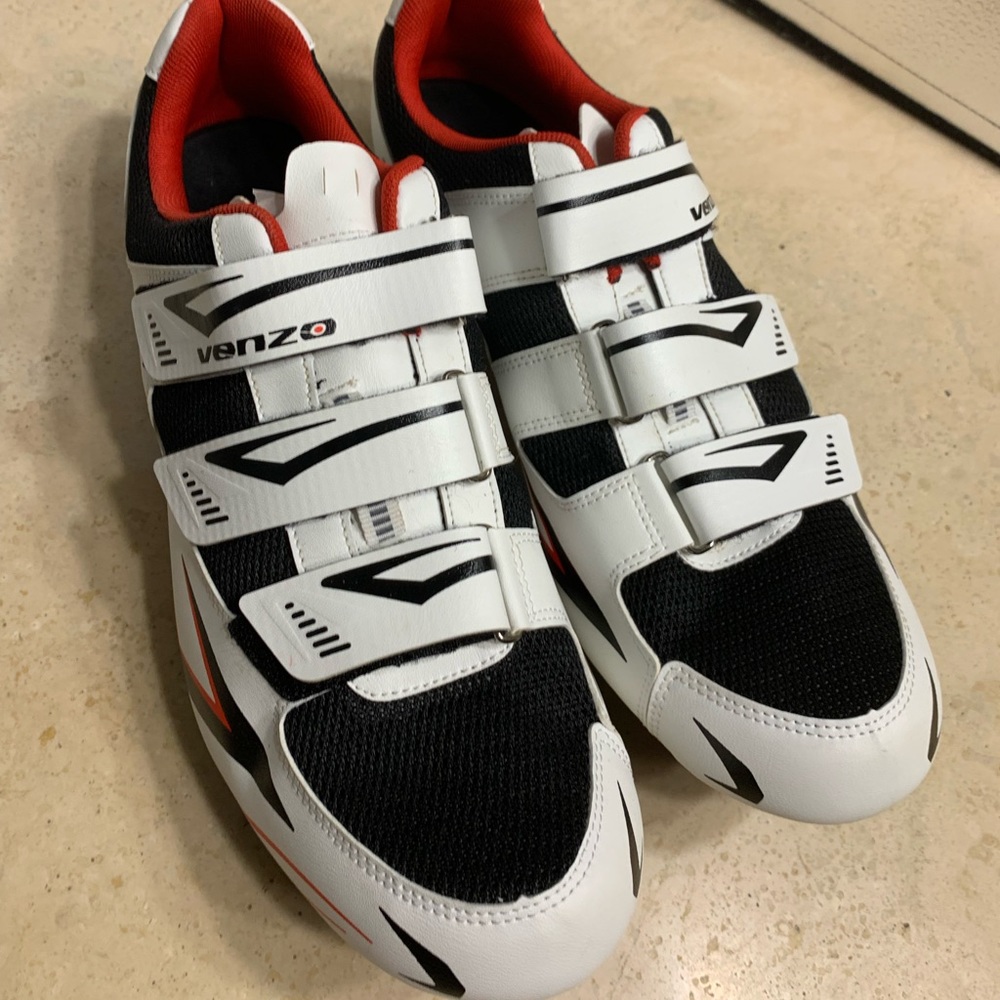 New men’s venzo cycling shoes 🚵‍♀️
